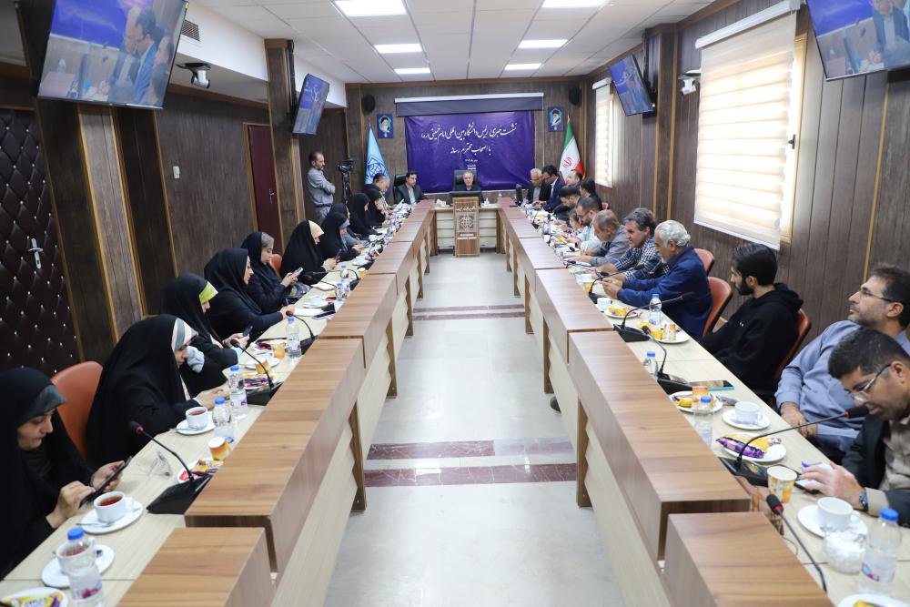 نشست خبری رییس دانشگاه بین المللی امام خمینی(ره) با اصحاب رسانه